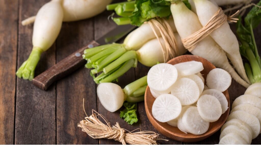 فوائد مذهلة للفجل الأبيض ستغير صحتك تمامًا