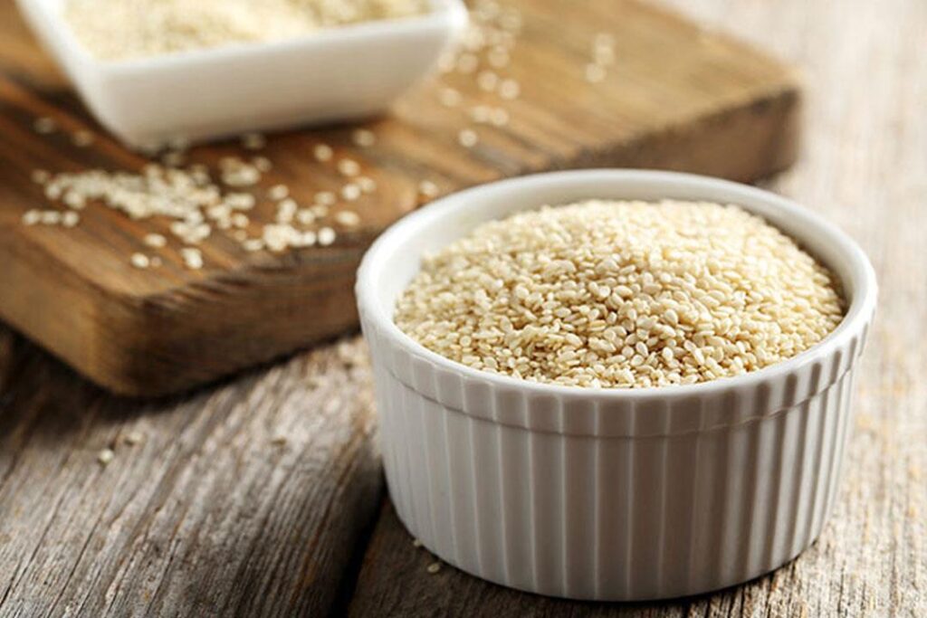 فوائد السمسم الصحية للجسم وزيادة الوزن