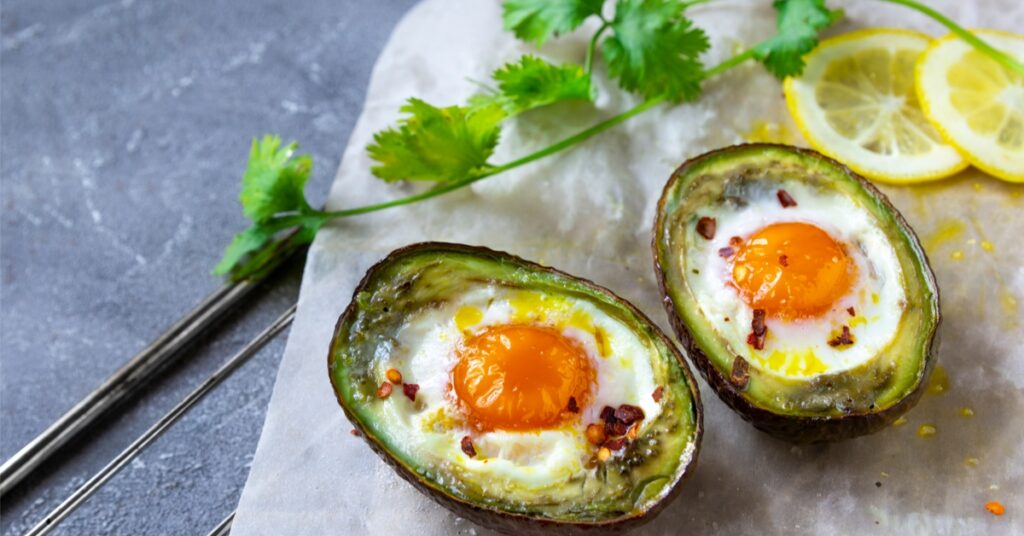 يعتبر خياراً مثالياً ليبدأوا يومهم بطاقة وراحة. هو ببساطة وجبة توازن بين الذوق والفائدة، وقد تصبح من أفضل العادات الغذائية التي تضيفينها لحياتك 🌿✨